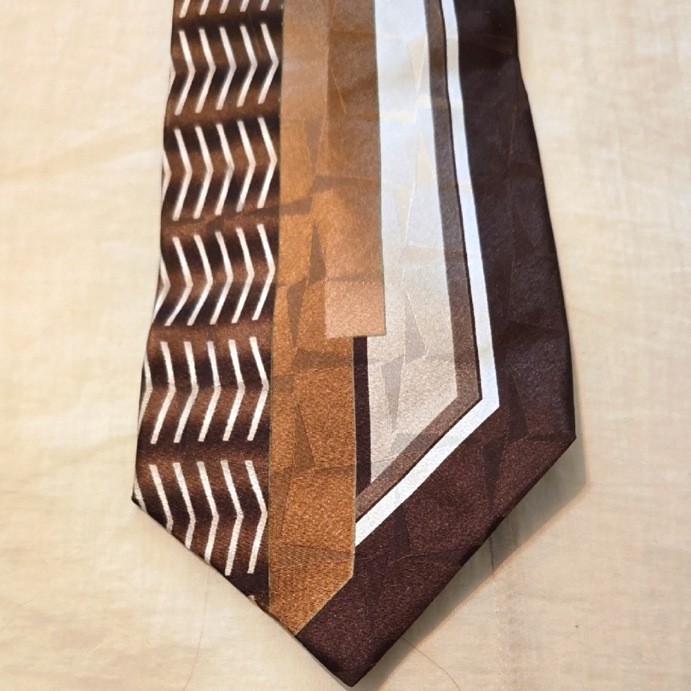 Vintage Carlo Palazi 💯 Silk Geometric Patterned Tie